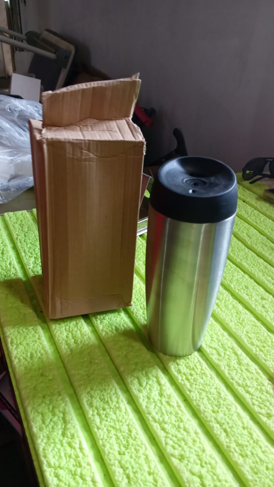 Stainless Steel Coffee Travel Mug for Hot & Cold Drinks (850 ML)