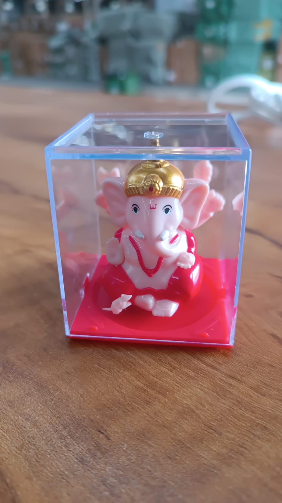 Small Hand-Moving Ganesha Idol with Rotating Hands (1 Pc)