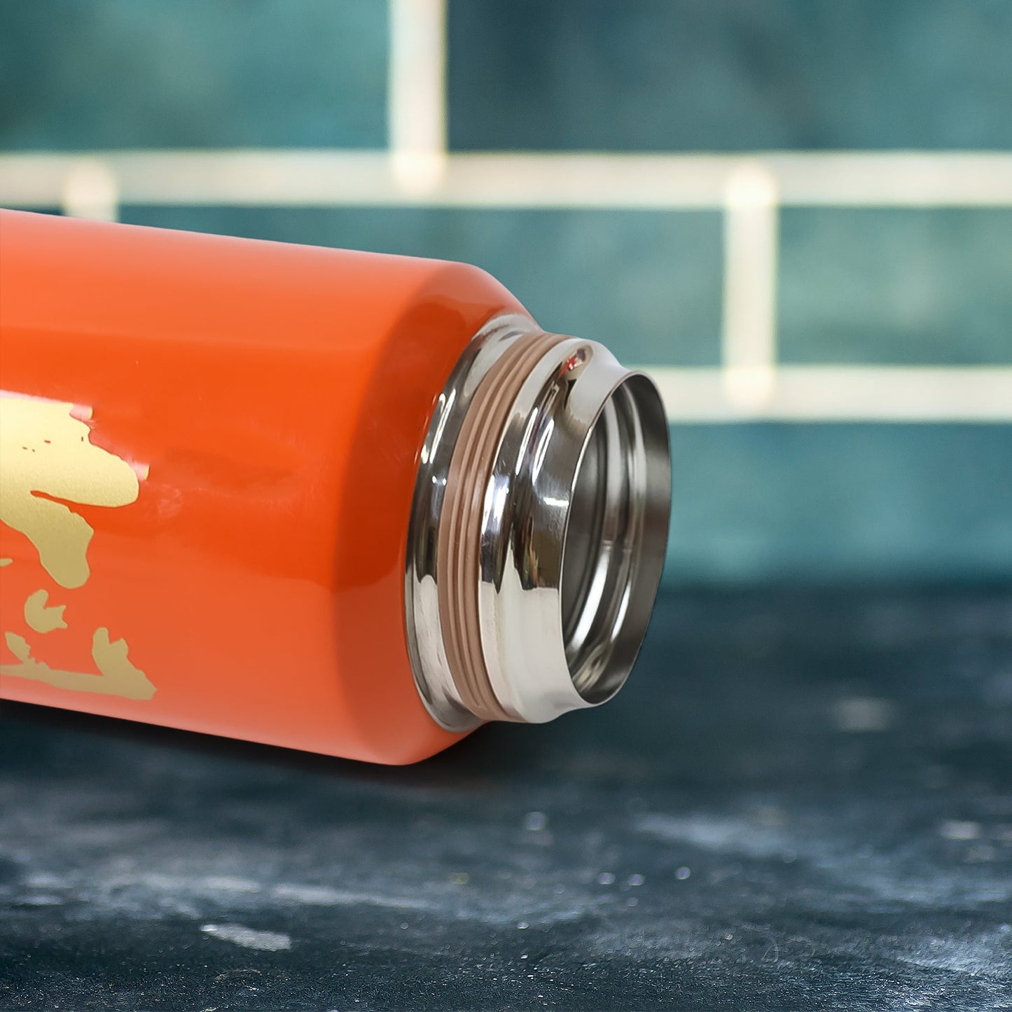 Stainless Steel Insulated Vacuum Flask Bottle (600ml) Approx