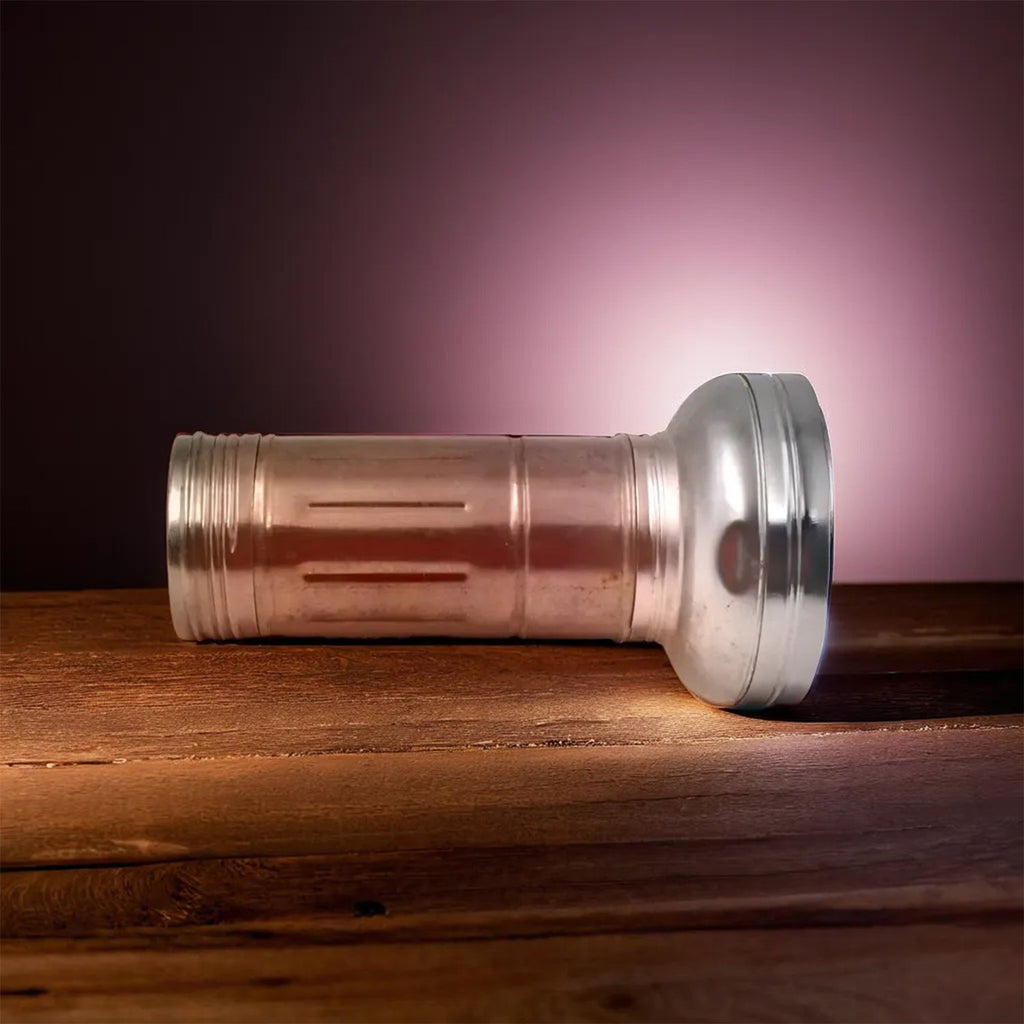 Nostalgic Portable Flashlight – Simple Iron Outdoor Old-Fashioned Torch Light