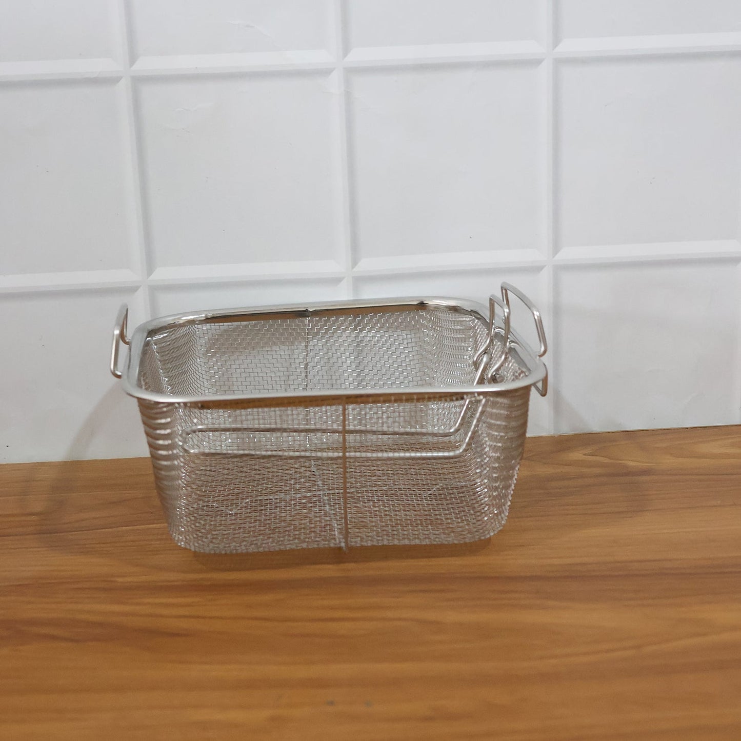 Professional deep fryer basket