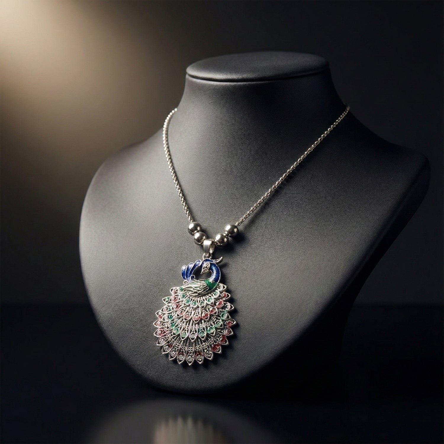 Peacock motif jewelry        
