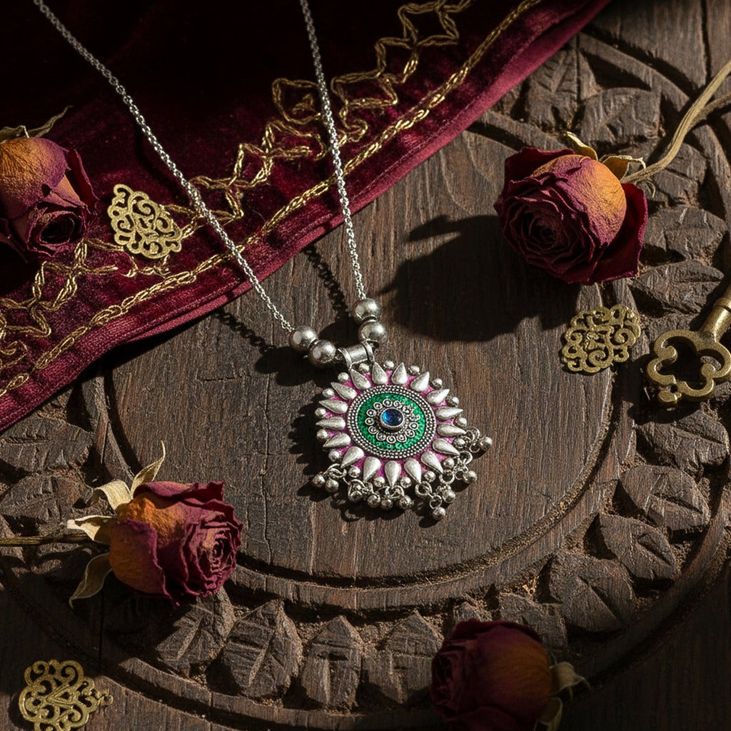 Traditional oxidized necklace        
